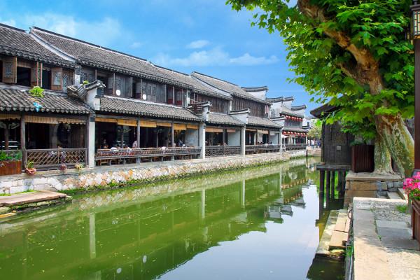 精确射线盘中异动 急速下挫5.02%报2.72美元
